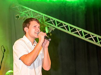 8 JAHRE DIE GROSSE DRESDNER Ü30 PARTY