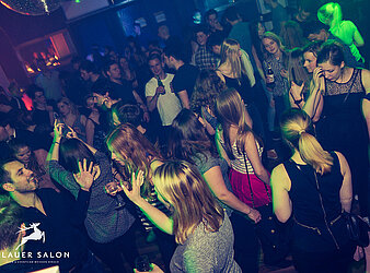 MEDIZINER PARTY